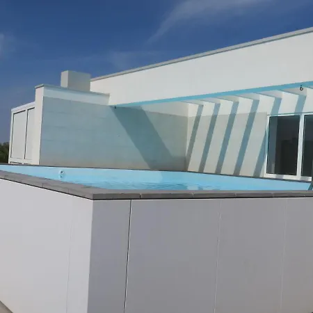 Iris Suite-1 By Interhome